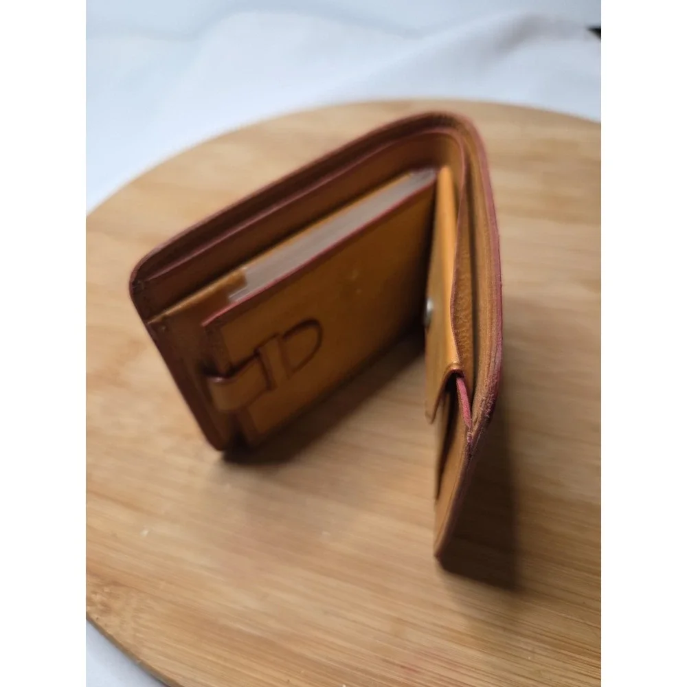Vintage Leather Wallet With Card/picture Holder
